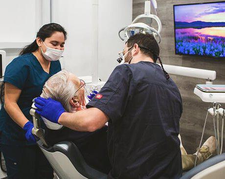 Dentist in Simi Valley